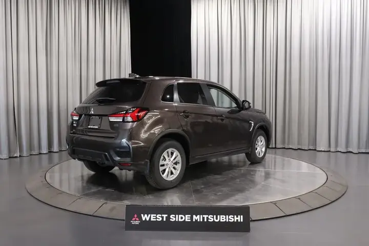 Mitsubishi Rvr 2027 photo 5
