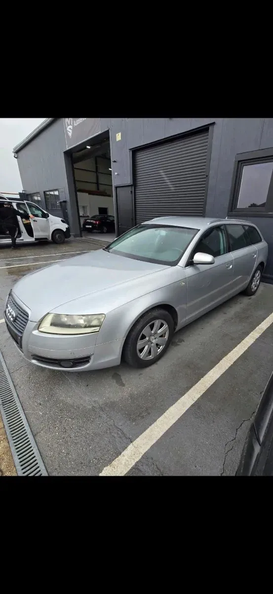 Audi A6 2005 photo 2