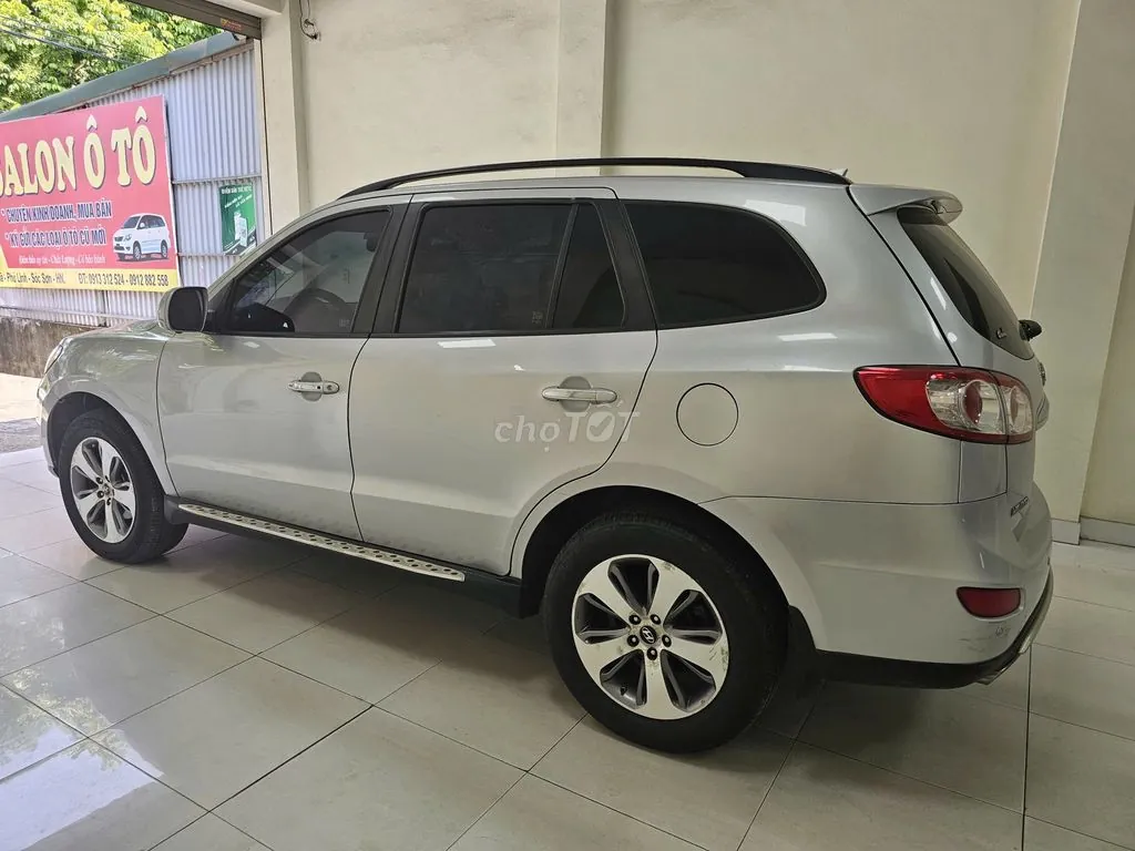 Hyundai Santa Fe 2012 photo 3