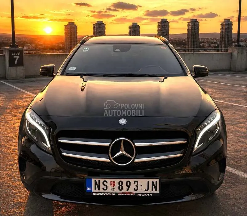 Mercedes-Benz Gla 200 2016 photo 2