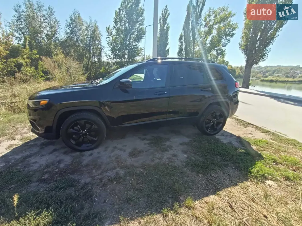 Jeep Cherokee 2019 photo 4