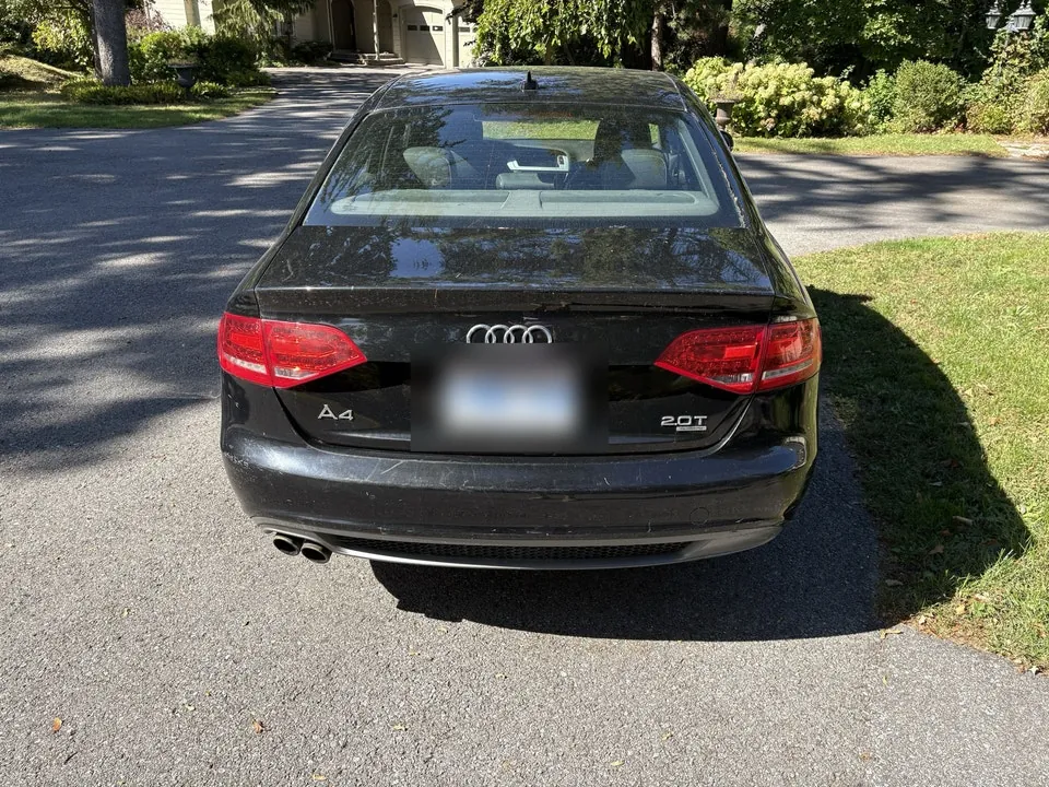 Audi A4 2011 photo 3