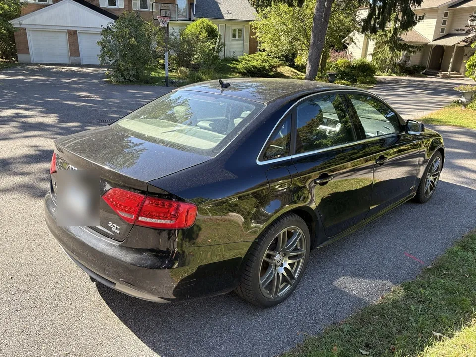 Audi A4 2011 photo 4