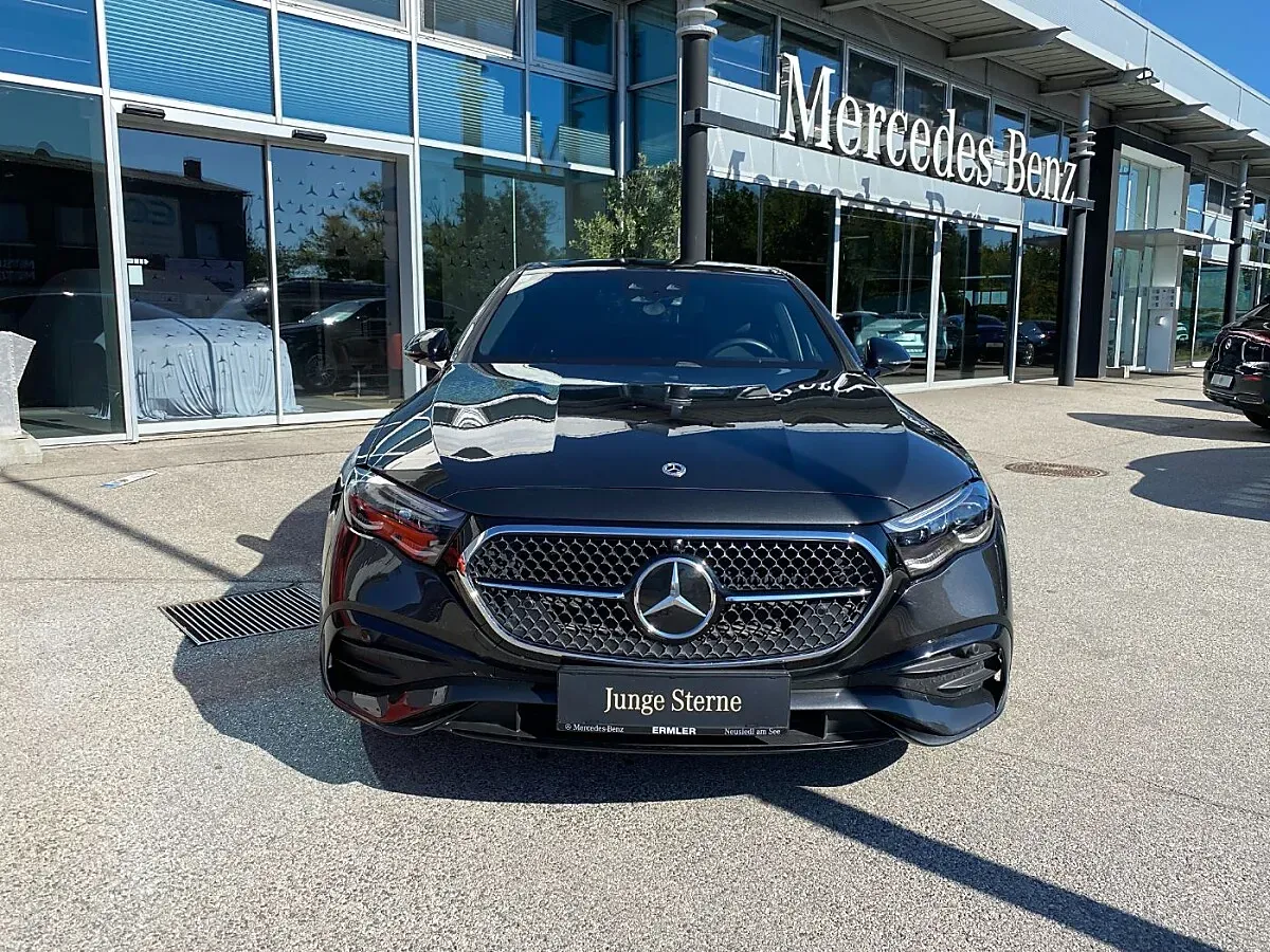 Mercedes-Benz E-Class 2025 photo 3