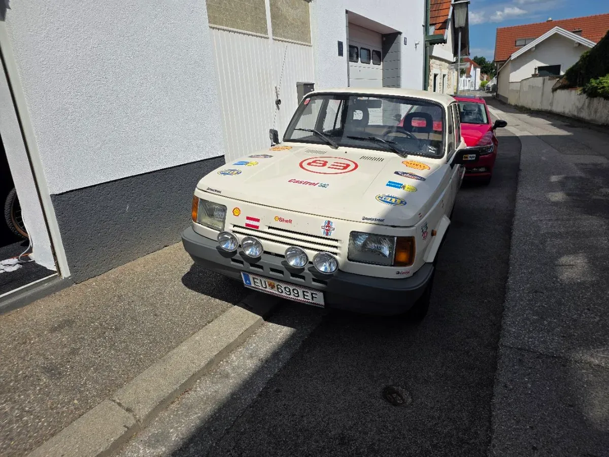 Trabant Wartburg 1.3 1990 photo 2