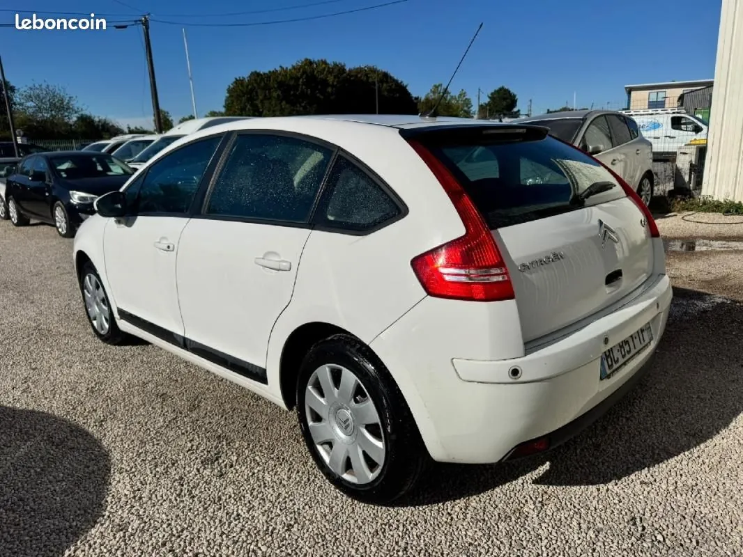Citroen C4 2010 photo 4