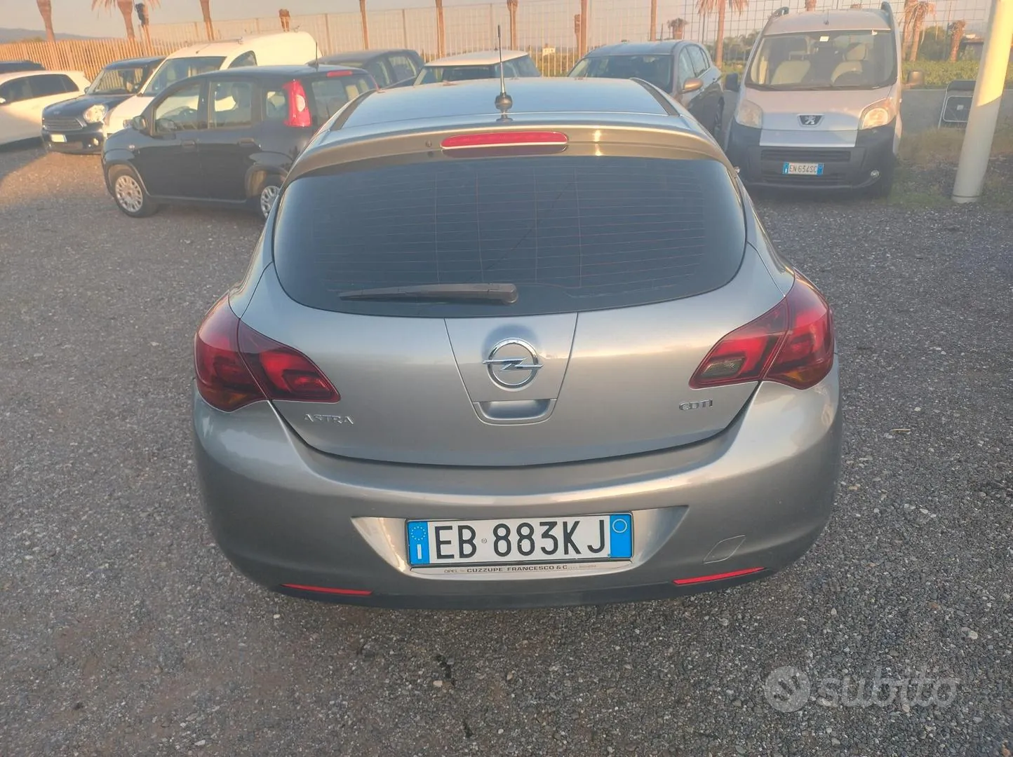 Opel Astra 2010 photo 5