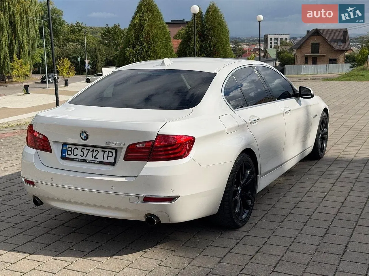 BMW 5 Series 2016 photo 5