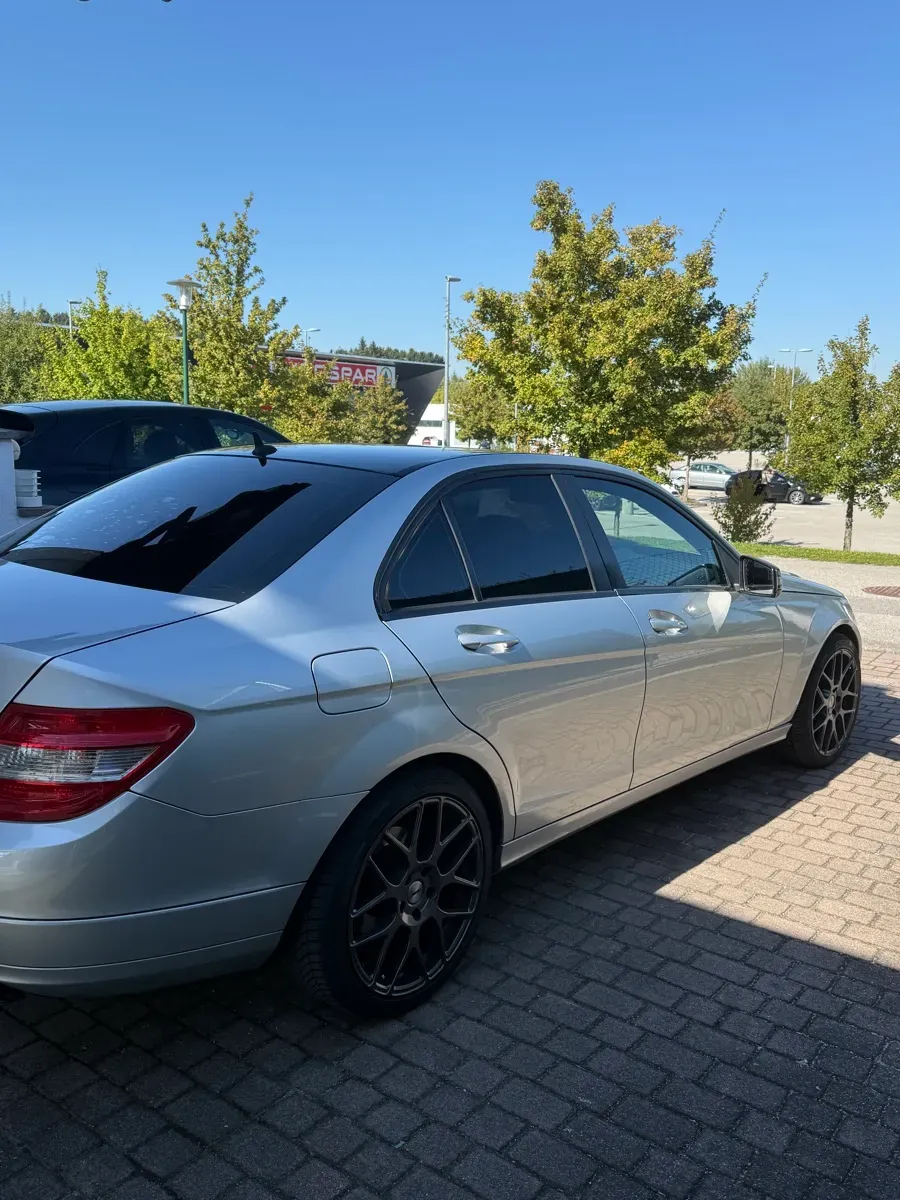 Mercedes-Benz C-Class 2008 photo 3