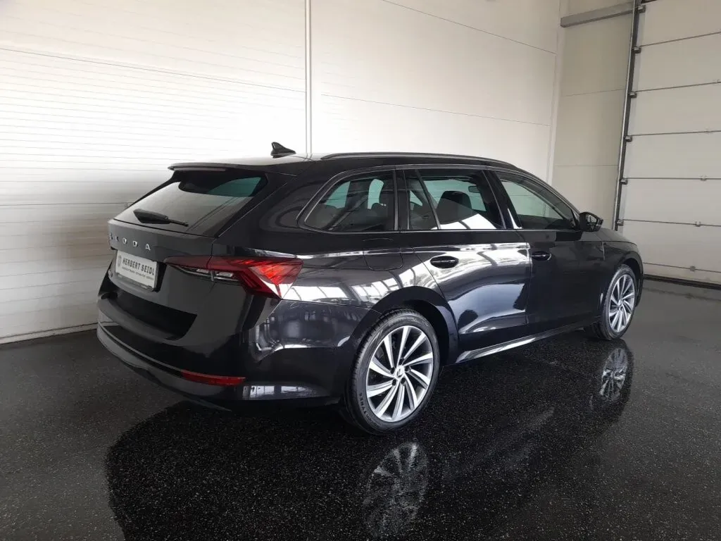 Skoda Octavia 2020 photo 2