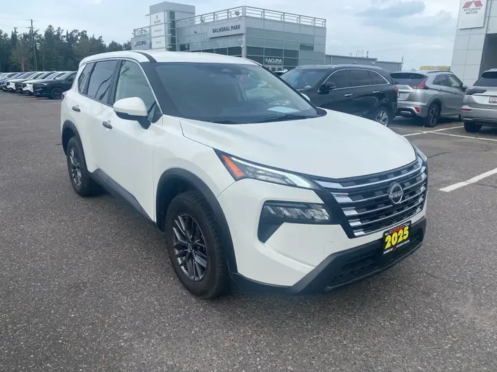 Nissan Rogue 2025 photo 3