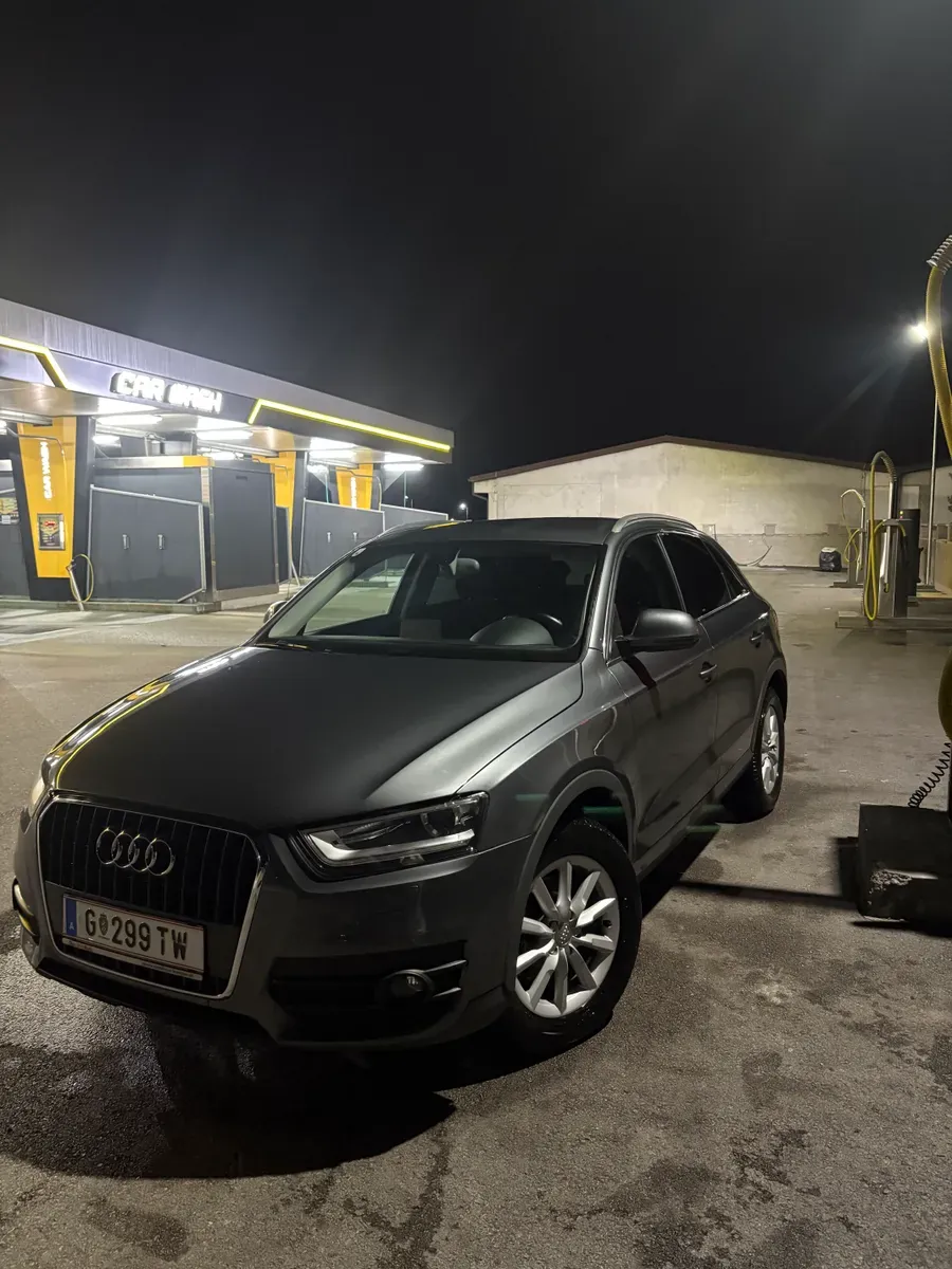 Audi Q3 2012 photo 3