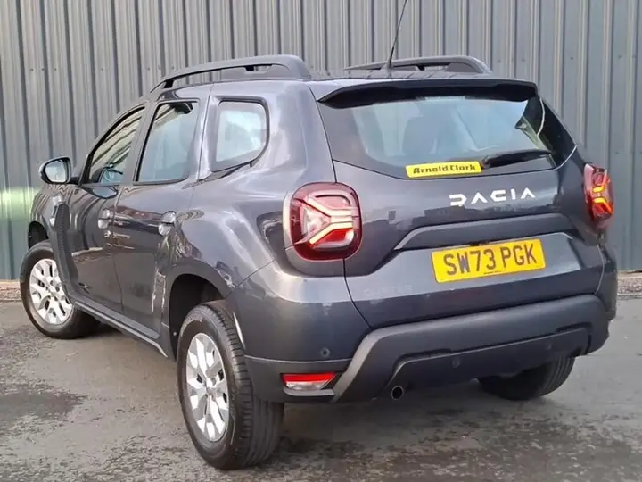 Dacia Duster 2024 photo 2