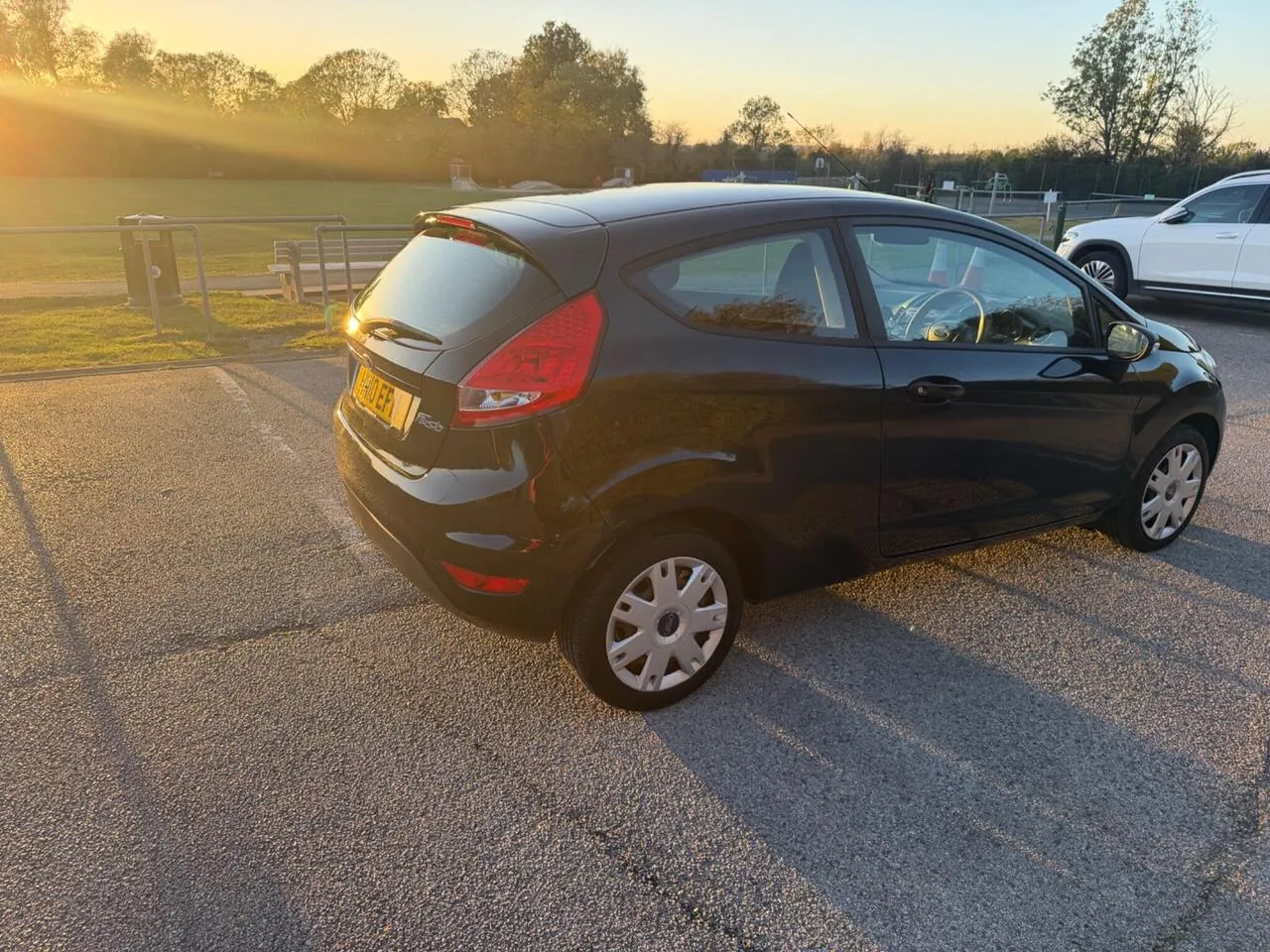 Ford Fiesta 2010 photo 2