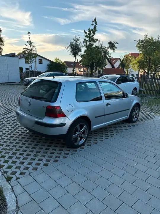 Volkswagen Golf 4