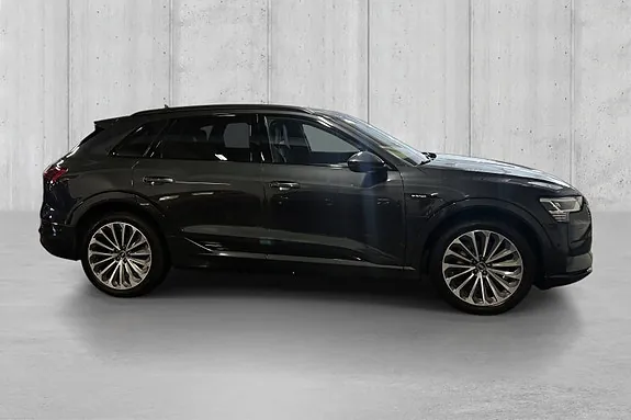 Audi E-Tron 2022 photo 2