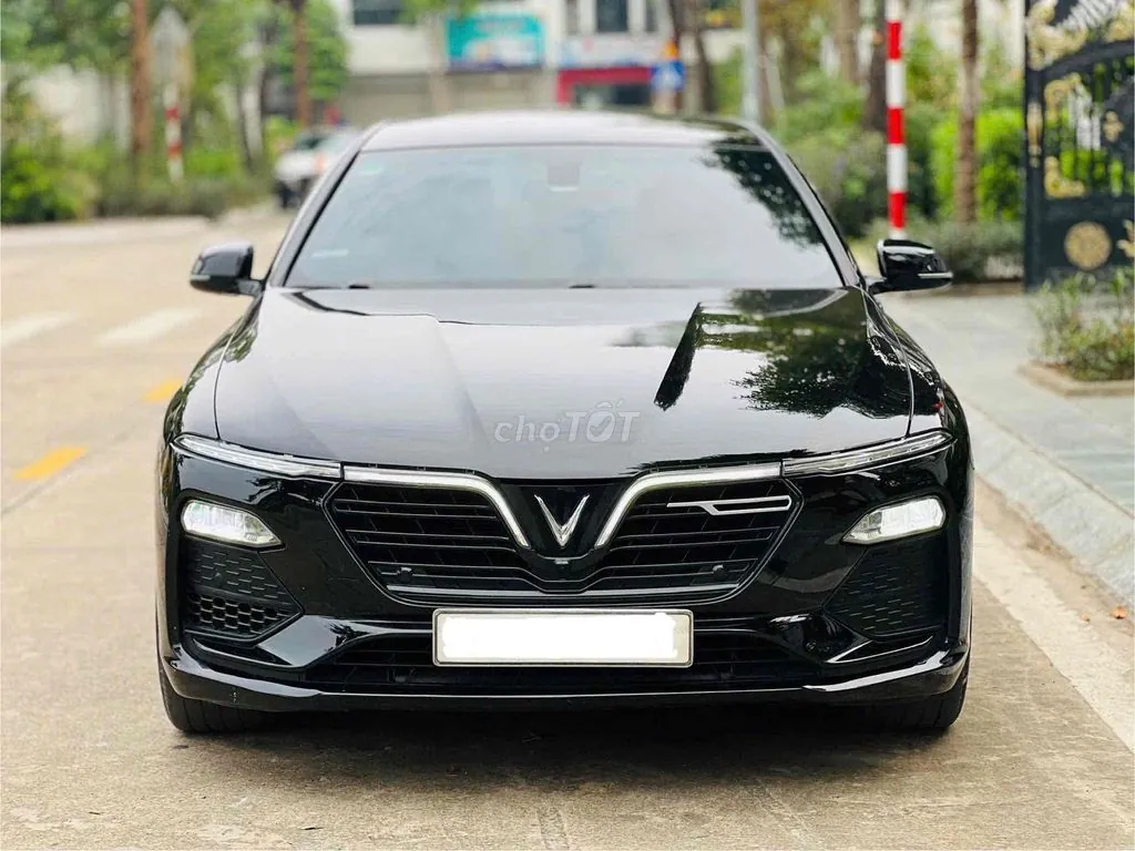 Vinfast Lux A2.0
