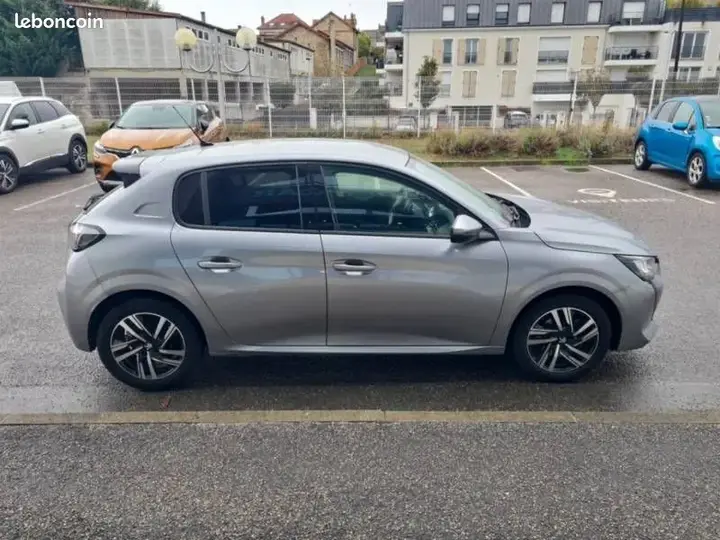Peugeot 208 2021 photo 4