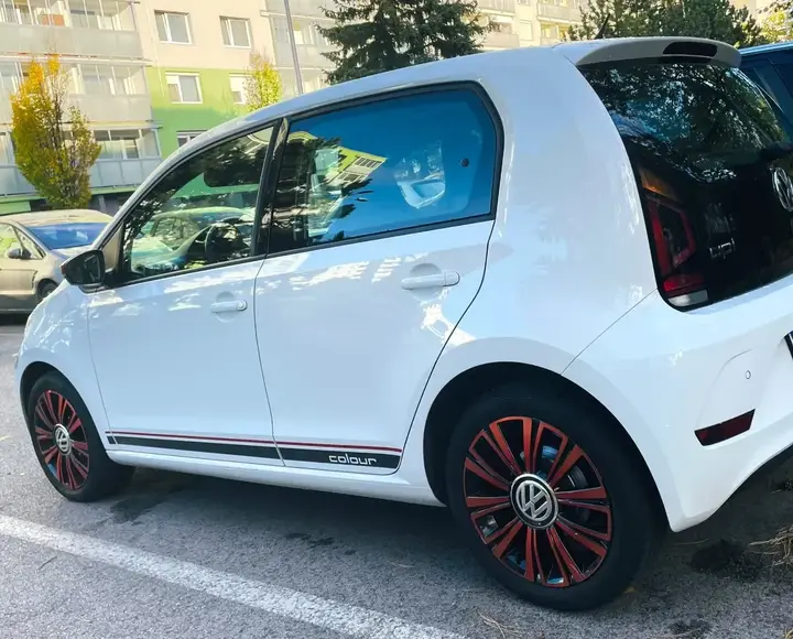 Volkswagen Up 2018 photo 3