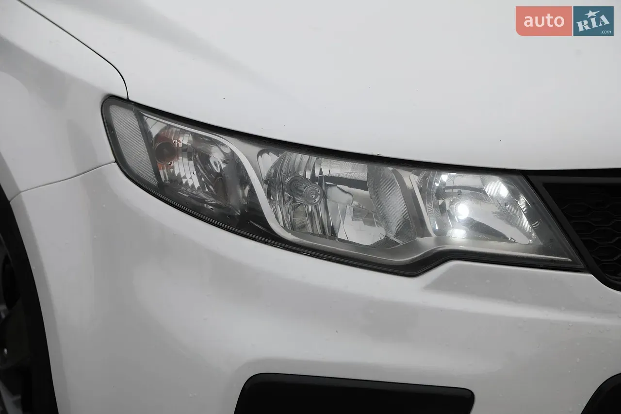Kia Cerato 2010 photo 5