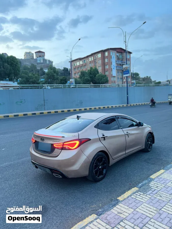 Hyundai Elantra 2012 photo 5