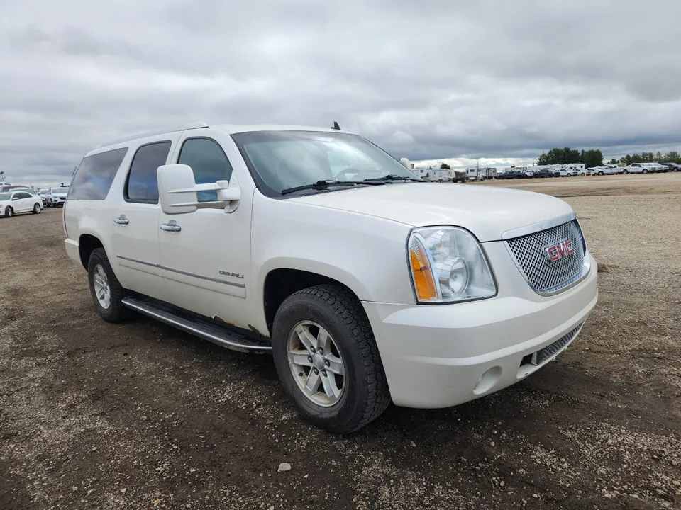GMC Yukon Xl 2014 photo 2
