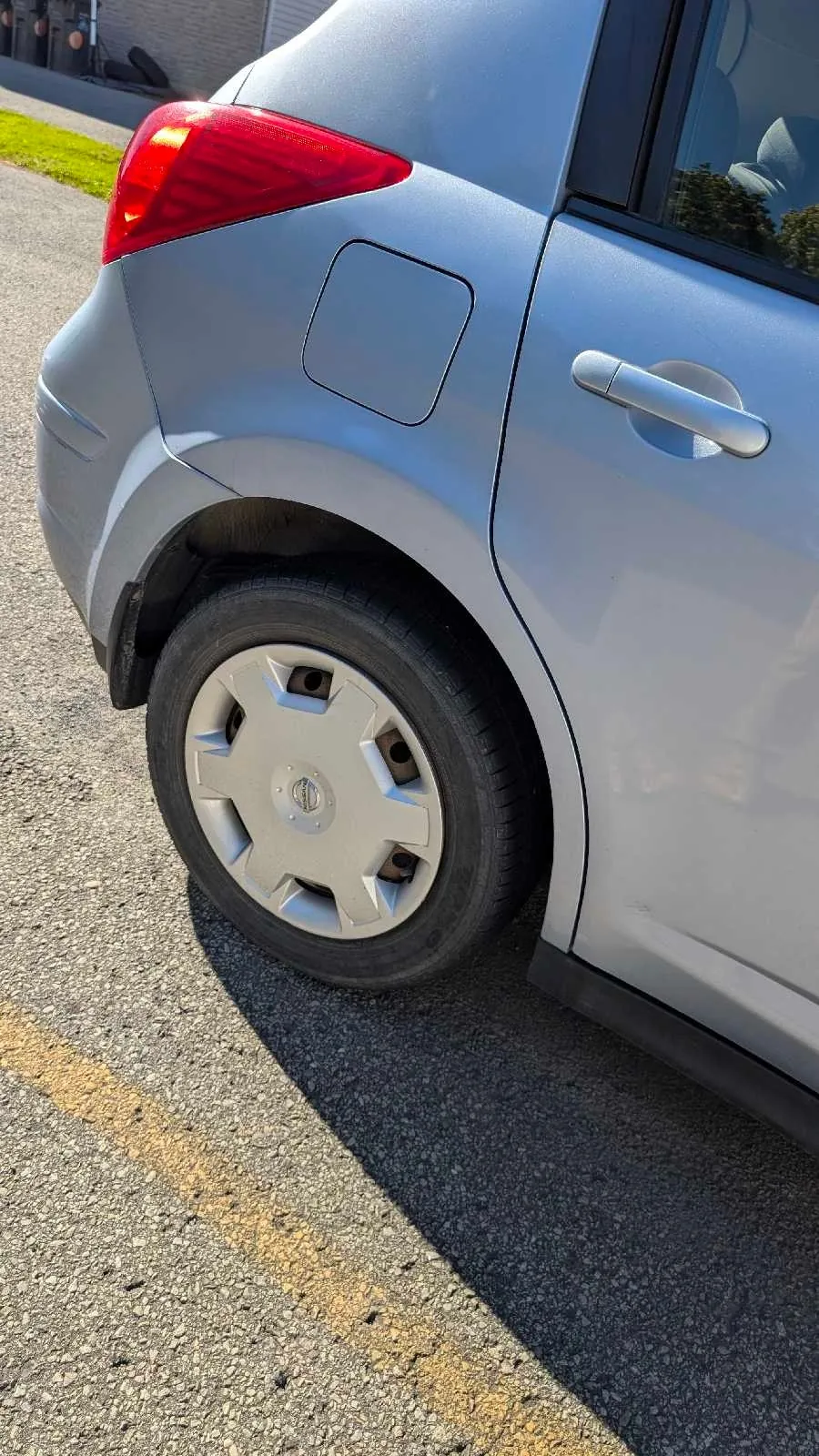 Nissan Versa 2009 photo 3