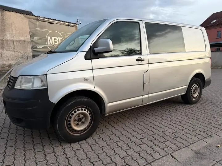 Volkswagen T5 Transporter
