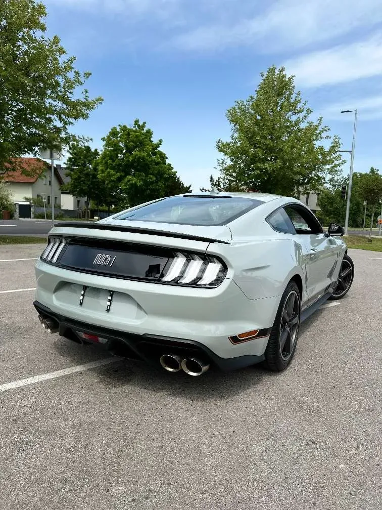 Ford Mustang 2023 photo 2