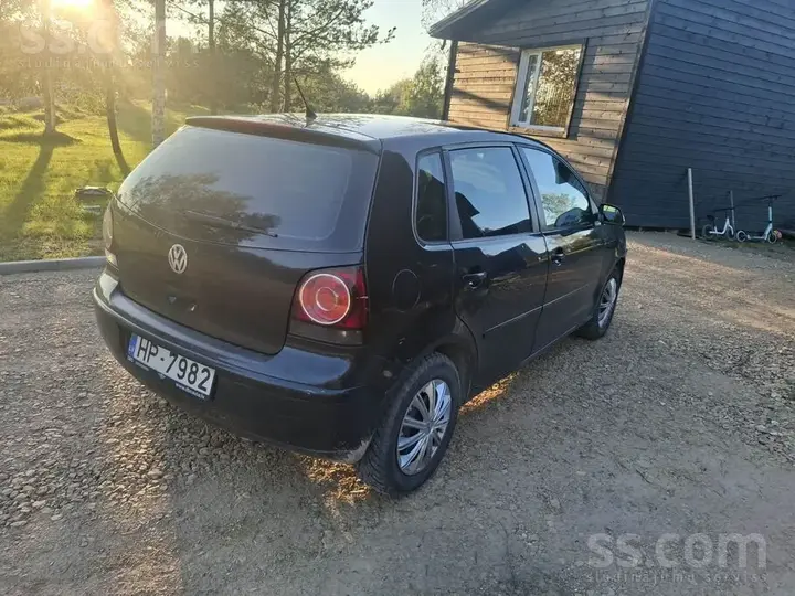 Volkswagen Polo 2008 photo 4