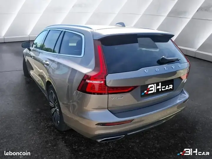 Volvo V60 2021 photo 3
