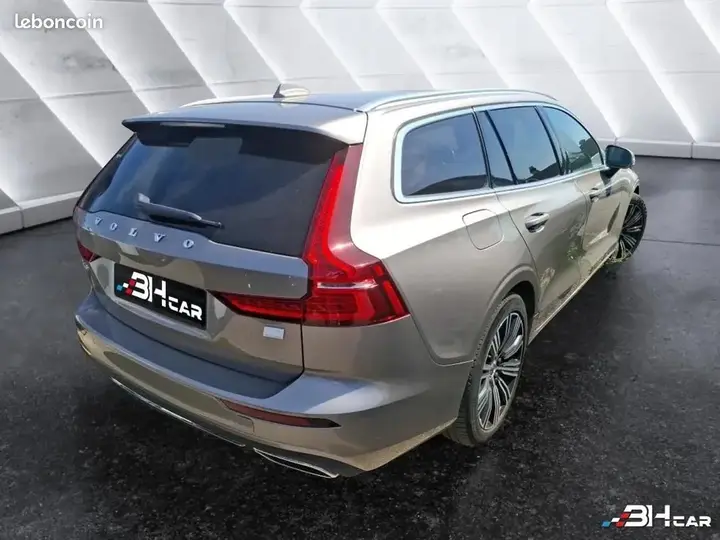 Volvo V60 2021 photo 4
