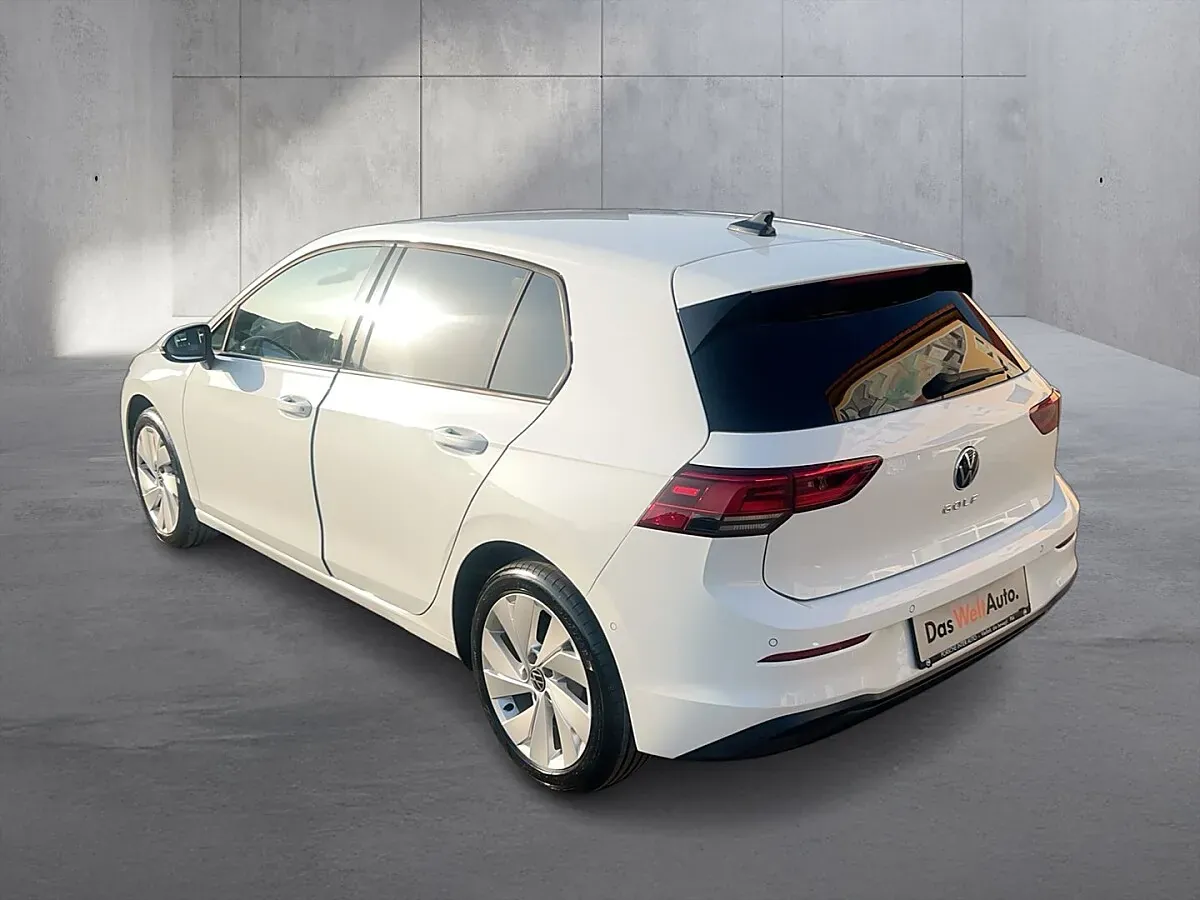 Volkswagen Golf 2023 photo 3
