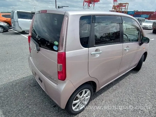 Daihatsu Move 2012 photo 4