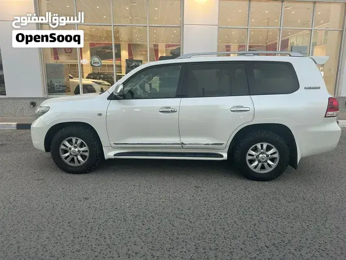 Toyota Land Cruiser 2010 photo 5