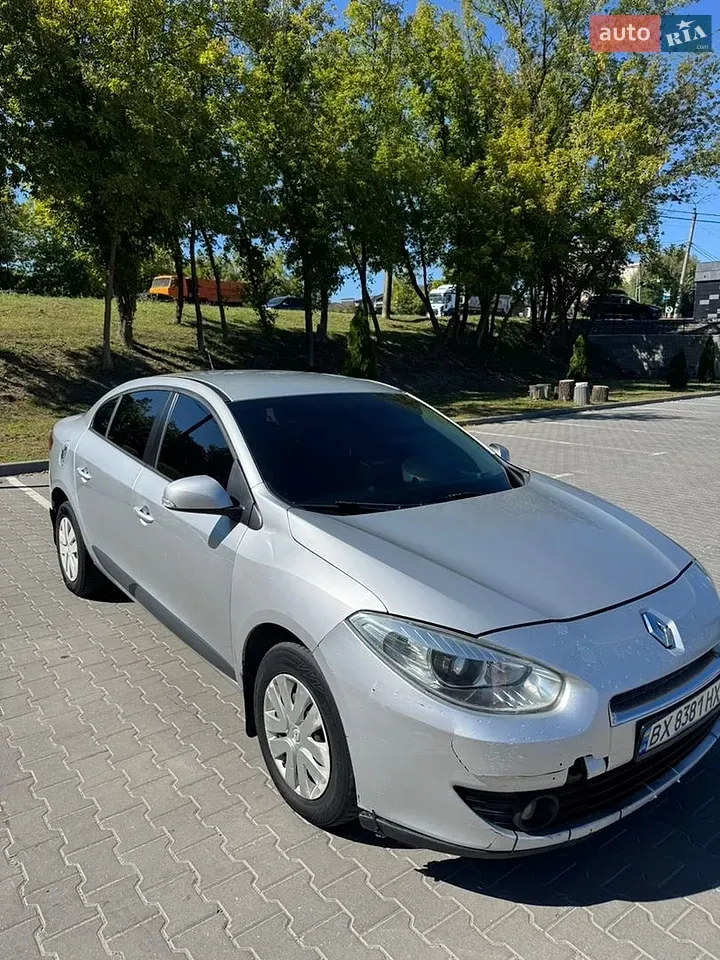 Renault Fluence 2012 photo 2