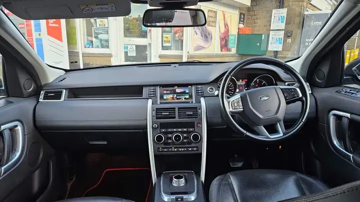 Land Rover Discovery Sport 2016 photo 3