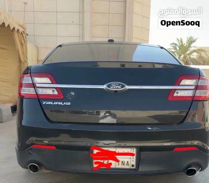 Ford Taurus