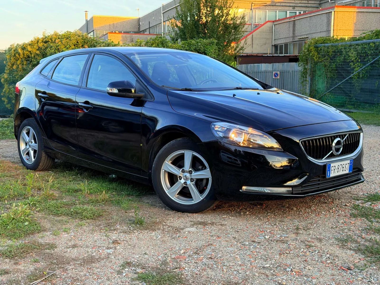 Volvo V40 2018 photo 3