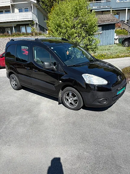 Peugeot Partner 2012 photo 2