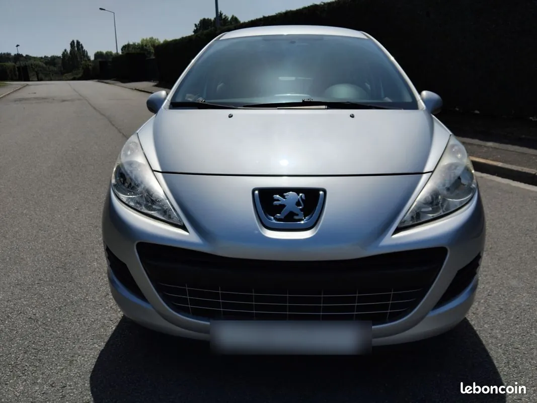 Peugeot 207 2010 photo 5