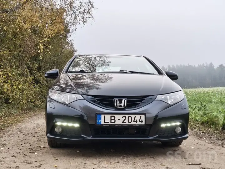 Honda Civic 2012 photo 3