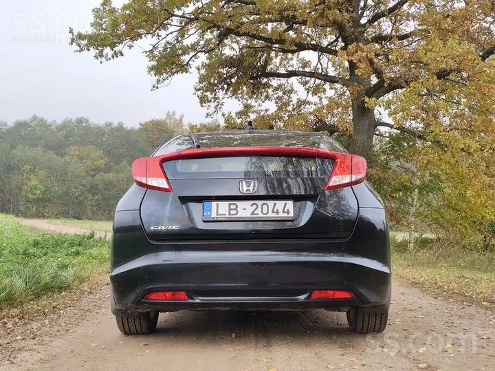 Honda Civic 2012 photo 4