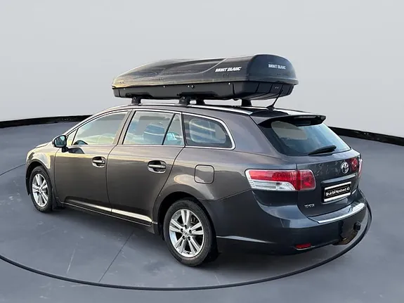 Toyota Avensis 2010 photo 3