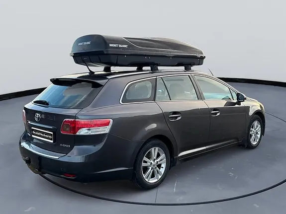 Toyota Avensis 2010 photo 5