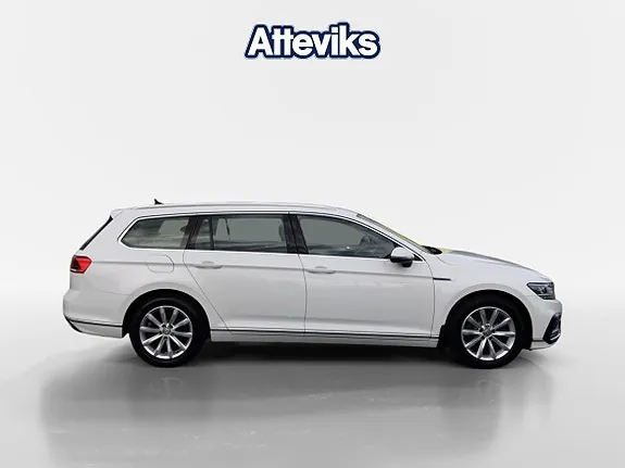 Volkswagen Passat 2020 photo 2