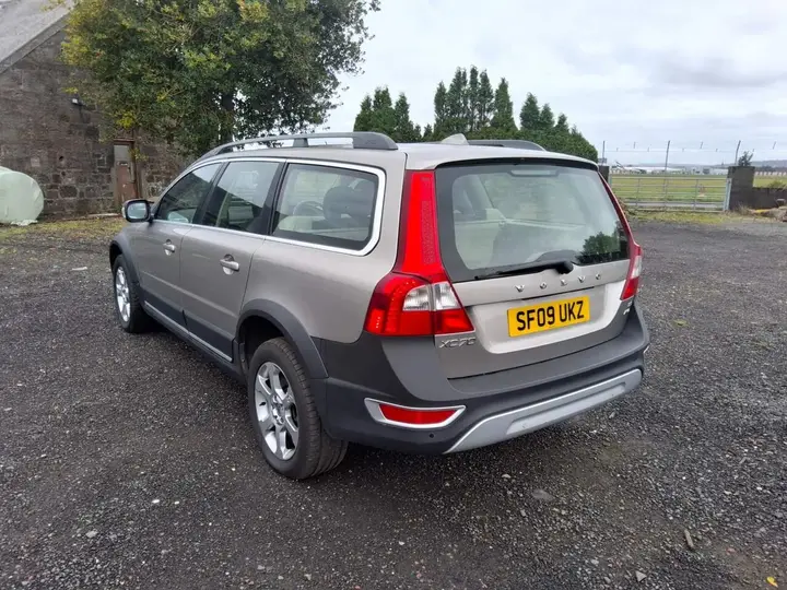 Volvo Xc70 2009 photo 2