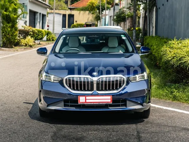 BMW 523I