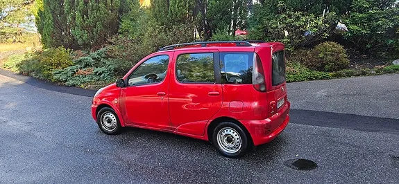 Toyota Yaris Verso 2002 photo 3