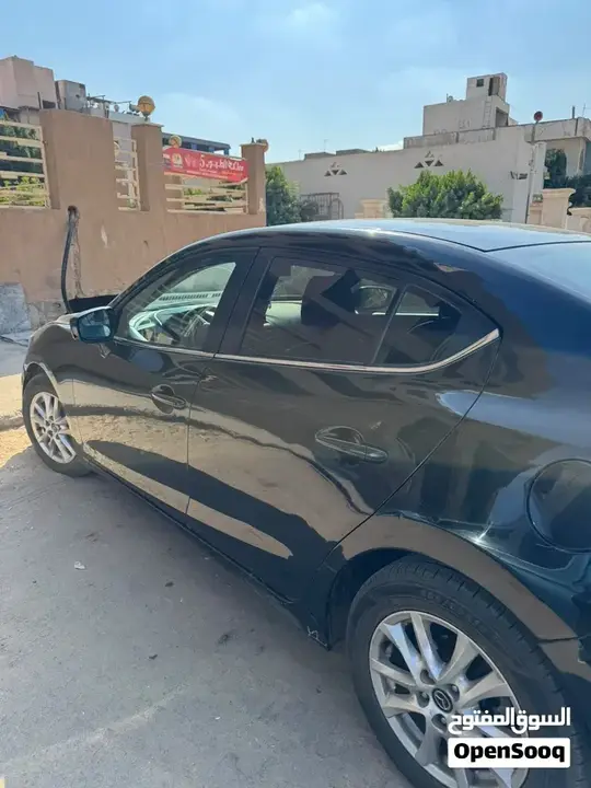 Mazda 3 2016 photo 4